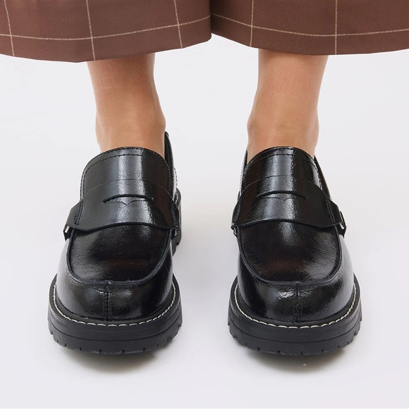 Sorel Shoes - SOREL Revel Ave Loafer Shoe in Black Leather Lug Sole Women's Size 7.5